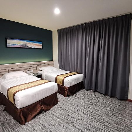 Meriton Inn Kuantan Buitenkant foto