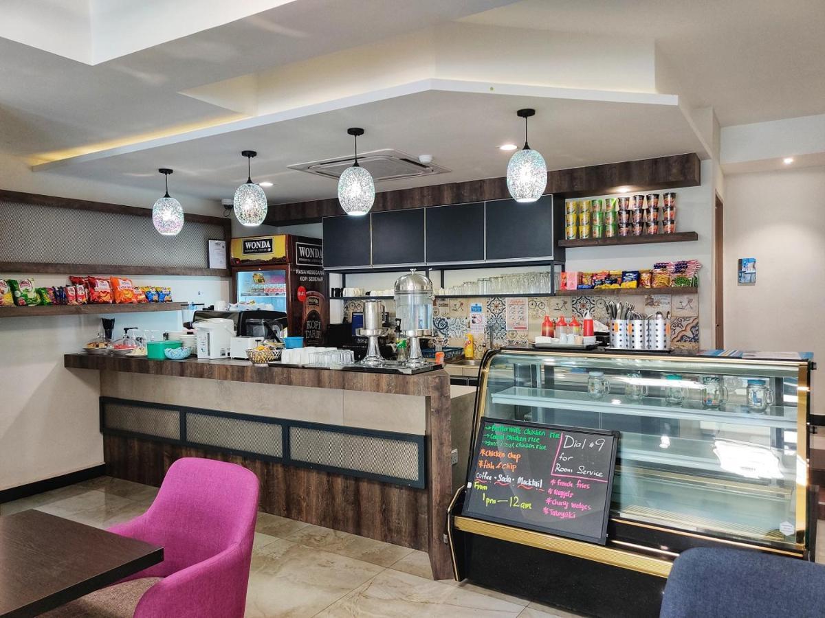 Meriton Inn Kuantan Buitenkant foto