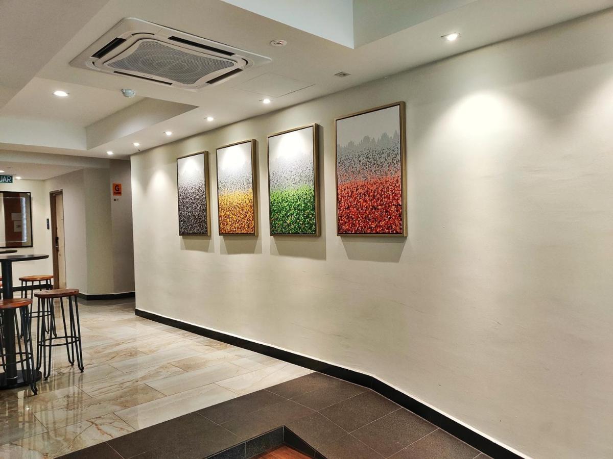 Meriton Inn Kuantan Buitenkant foto