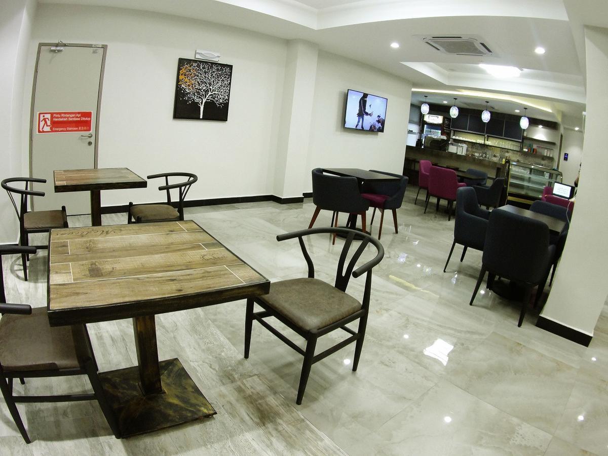Meriton Inn Kuantan Buitenkant foto