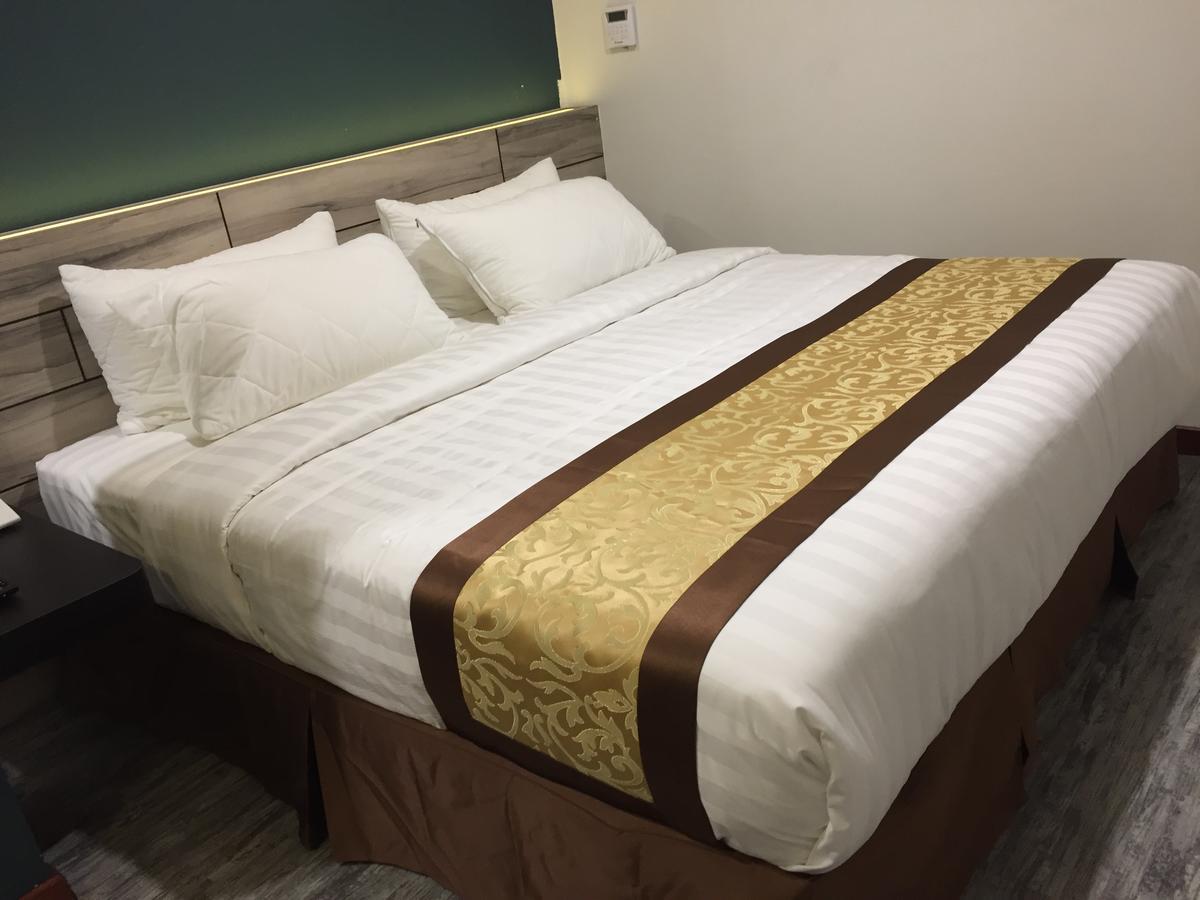 Meriton Inn Kuantan Buitenkant foto
